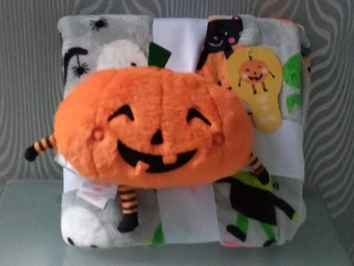 Maxx candy corn lane - maxx,