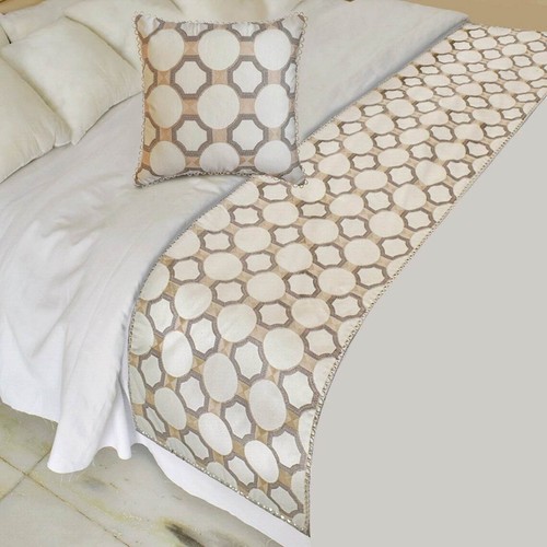Decorative white cotton queen - decorative,