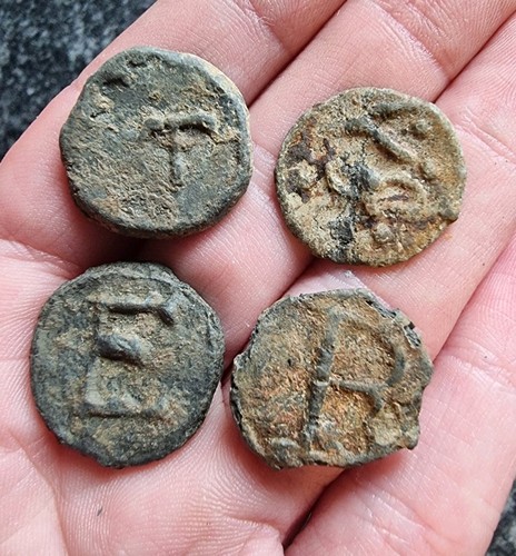 Medieval lead tokens pilgrim - medieval,
