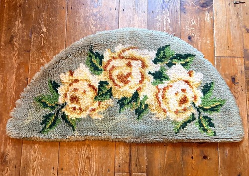 Vintage half moon floral - , wool