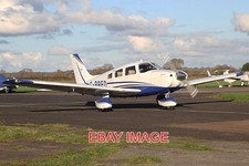 PHOTO  G-RRED PIPER PA-28-181
