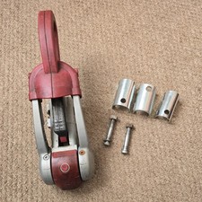 CARAVAN TRAILER  STABILISER