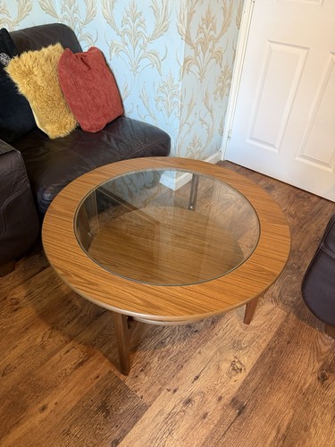 Mid century round - mid,