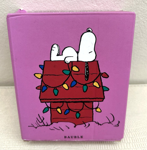 Peanuts snoopy dog house - snoopy, on