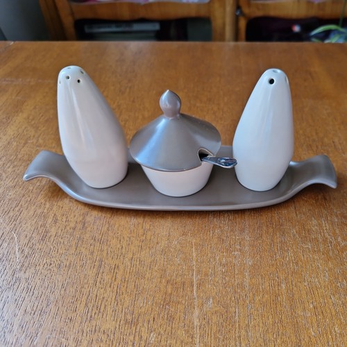 Poole pottery twintone - pottery,