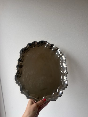 Silver scalloped edge and - edge,