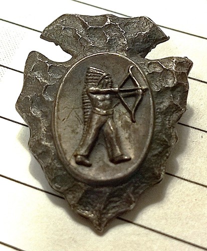 Antique pin arrowhead indian - arrowhead,