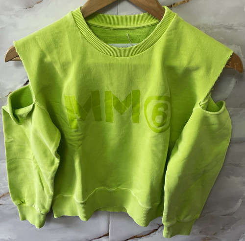 Maison margiela green logo - maison,
