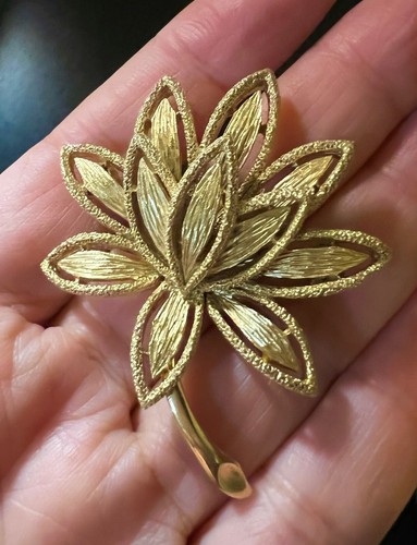 Vintage avon leaf flower - leaf,