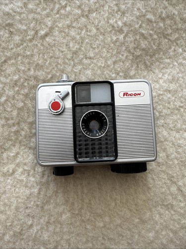 Ricoh auto half - half, 35mm