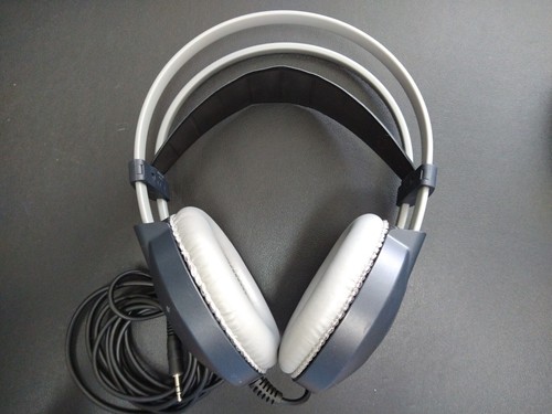 Akg k77 stereo headphones - stereo,