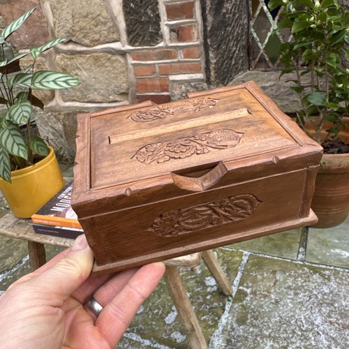 Wooden hand crafted carved - wooden, crafted/carved
