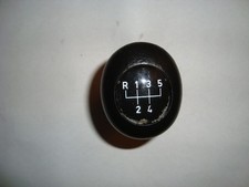 ORIGINAL BMW GEAR KNOB FOR 5 SPEED GEAR BOX.