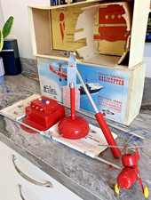 ZC305:  Vintage Nulli Secundus Remote Control Helicopter