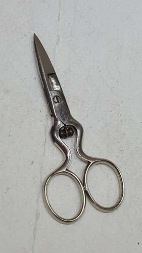 Old buttonhole scissors