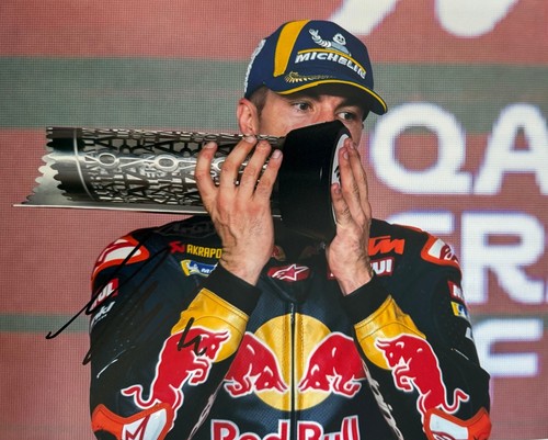 Maverick vinales hand signed - maverick,