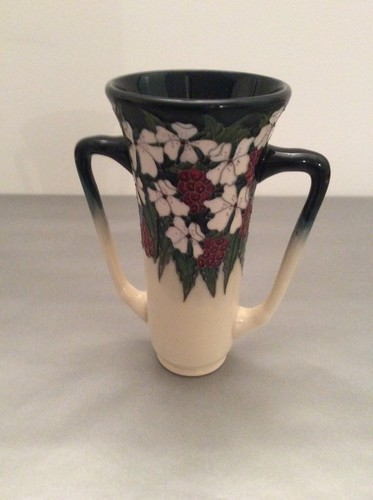 Beautiful moorcroft loving - beautiful,