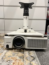 Christie projector lwu420 - christie,