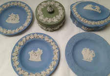 Five pieces of Wedgewood China