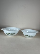 JAJ Pyrex Hawthorn Pattern