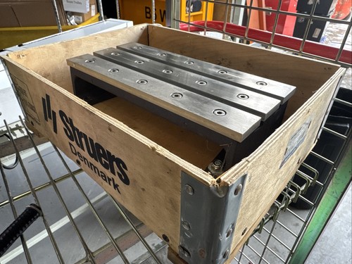 Struers slot table - t-slot,