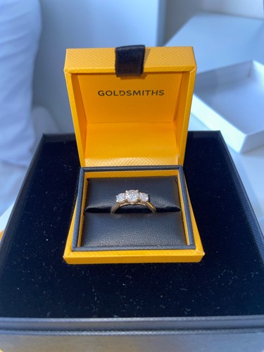 Engagement ring 18ct - ring,