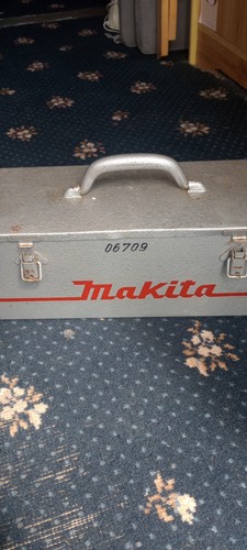 Makita metal tool - metal,