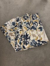 M&S Watercolour Pencil Pleat