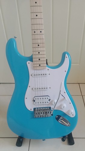 Fender squier stratocaster - fender,