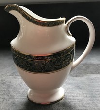 Royal Doulton Bone China Milk Jug Carlyle Pattern H5018 Teal Blue with Gold Trim