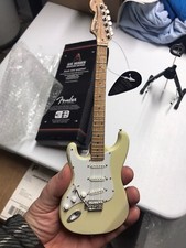 Axe Heaven Hendrix Fender