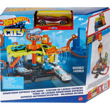 Hot Wheels City Downtown Express Car Wash Playset and Toy Car