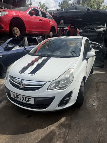 Vuaxhall corsa facelift - corsa, d