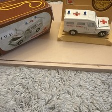MEBETOYS LAND ROVER RED CROSS
