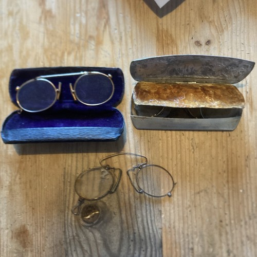 Job lot pairs of vintage - 3,