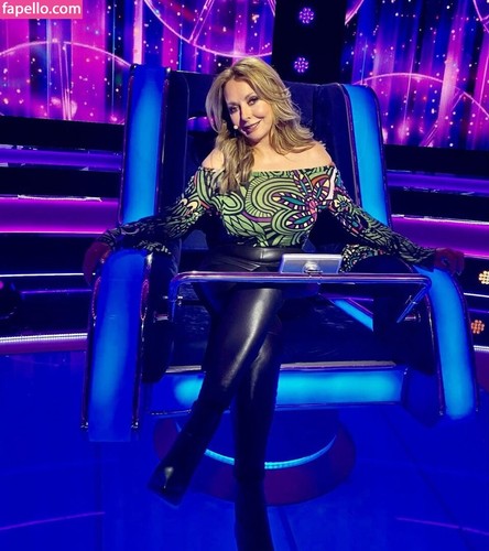 Carol vorderman 8 5 - carol,