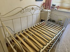 Pretty Cream Laura Ashley - Alice Day Bed -With Mattress(s)with /with Trundle