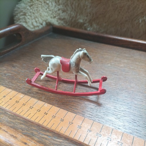 Vintage dolls house - vintage, triang