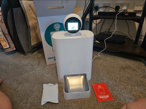 Automatic cat feeder with - automatic,
