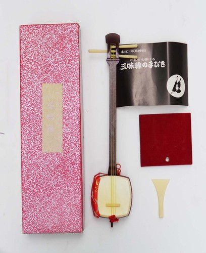Shamisen miniature toy - shamisen,