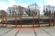 PHOTO  OLD TURNTABLE AT ST