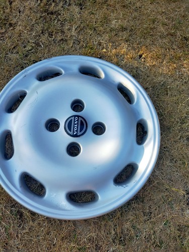 Genuine volvo wheel - , trim