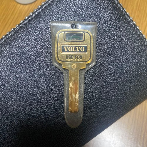 Volvo blank key - ,