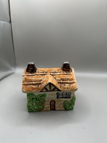 Beswick thatched cottage - beswick,