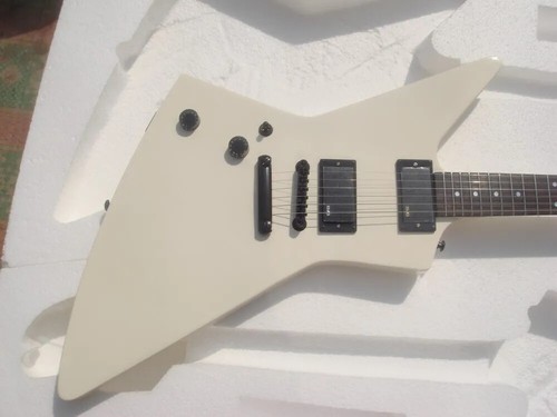 White strings james hetfield - white,