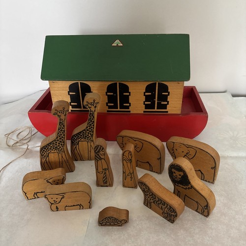 Vintage wooden noah ark - ark, pull