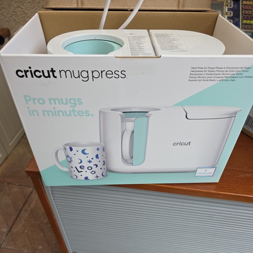 Cricut mug press - press, clamshell