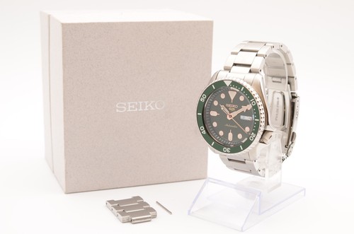 Near mint seiko - 5, sports