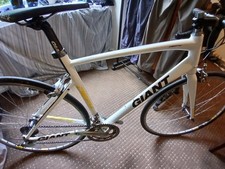 GIANT DEFY