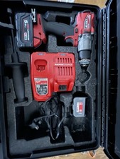 Milwaukee M18 FPD2 Combi Drill Kit